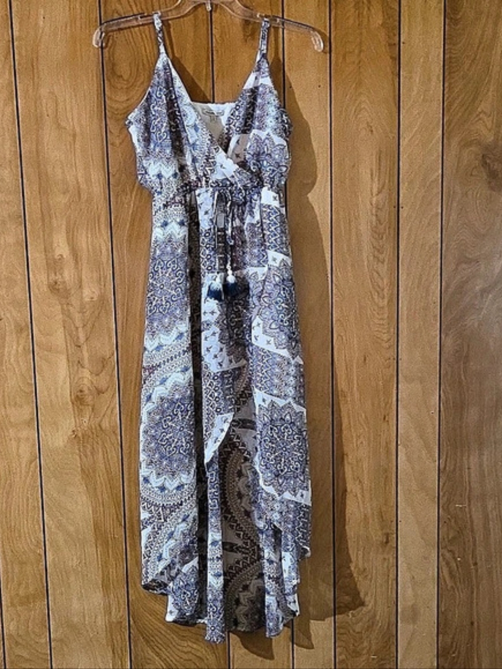 Charlotte Russe Paisley Maxi Dress in White & Blue Size Medium